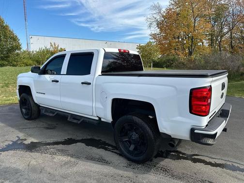 2018 Chevrolet Silverado 1500 Custom