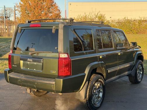 2007 Jeep Commander Sport