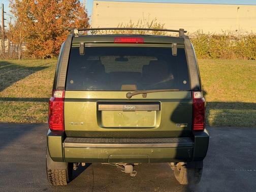 2007 Jeep Commander Sport