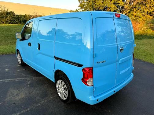 2021 Nissan NV200 SV