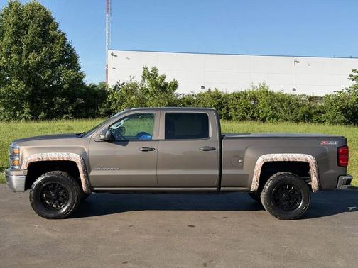 Brownstone Metallic 2014 Chevrolet Silverado 1500 2LT