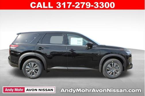 2025 Nissan Pathfinder S