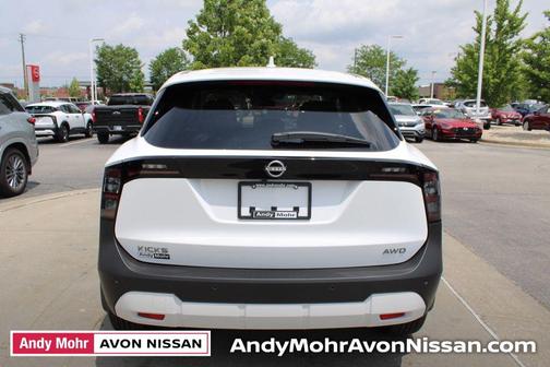2025 Nissan Kicks SV
