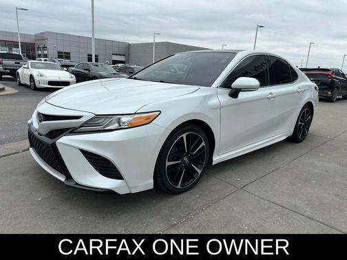 Wind Chill Pearl 2020 Toyota Camry XSE