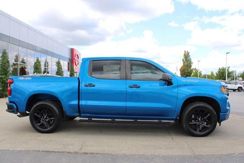 2022 Chevrolet Silverado 1500 Custom
