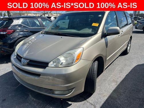 Desert Sand Mica 2004 Toyota Sienna XLE