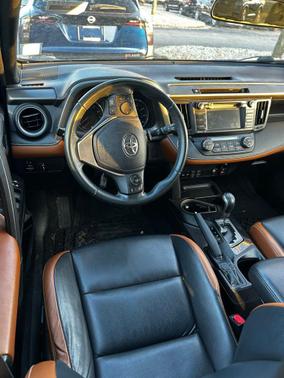 2016 Toyota RAV4 SE