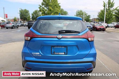 2025 Nissan Kicks S