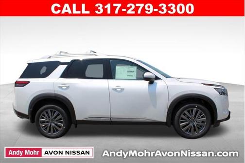 2025 Nissan Pathfinder SL