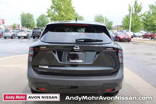 2025 Nissan Kicks SV