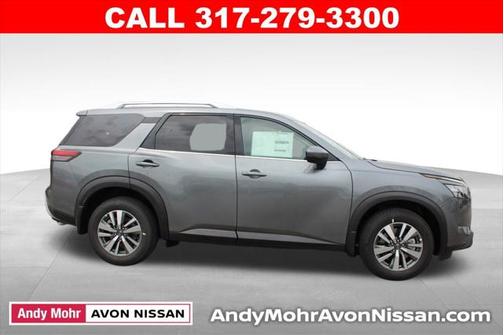 2025 Nissan Pathfinder SL