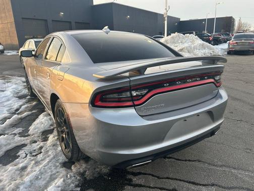 2016 Dodge Charger SXT
