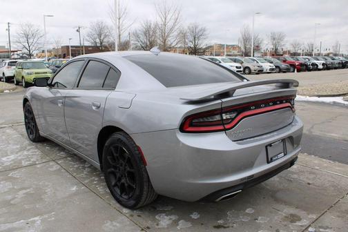 2016 Dodge Charger SXT