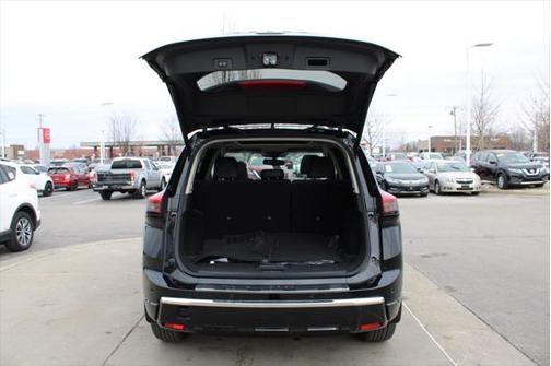 2025 Nissan Rogue Platinum