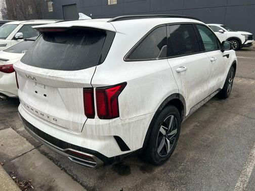 2022 Kia Sorento S