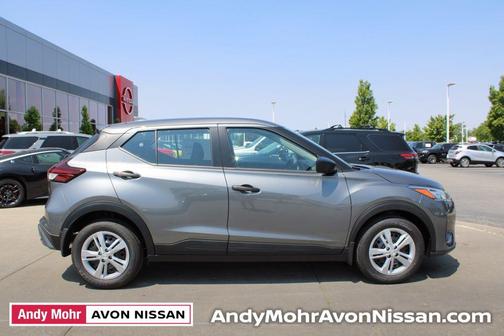 2025 Nissan Kicks S