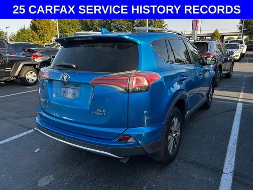 2017 Toyota RAV4 Hybrid XLE