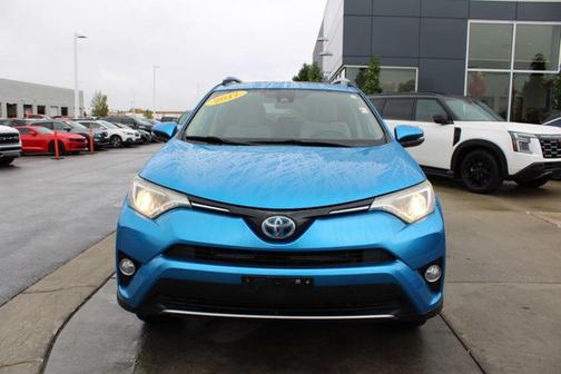 2017 Toyota RAV4 Hybrid XLE