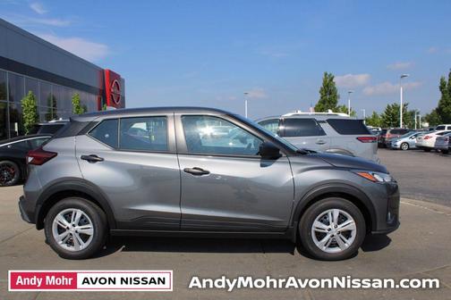 2025 Nissan Kicks S
