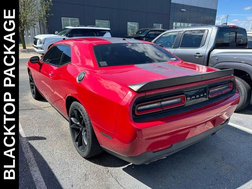 Redline Red Tricoat Pearl 2016 Dodge Challenger SXT