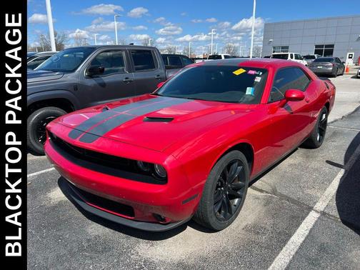 Redline Red Tricoat Pearl 2016 Dodge Challenger SXT