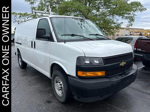 Summit White 2022 Chevrolet Express 2500 Work Van