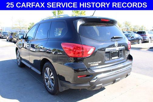 2018 Nissan Pathfinder SL