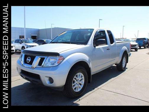 Brilliant Silver 2017 Nissan Frontier SV-I4