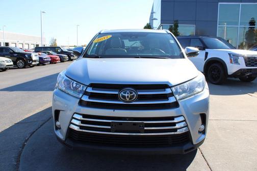 2017 Toyota Highlander Limited Platinum