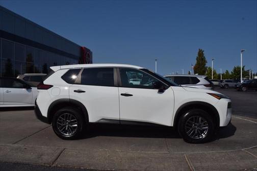 2022 Nissan Rogue S