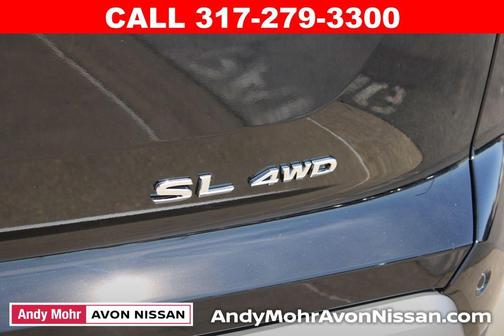 2025 Nissan Pathfinder SL