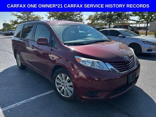 2017 Toyota Sienna LE