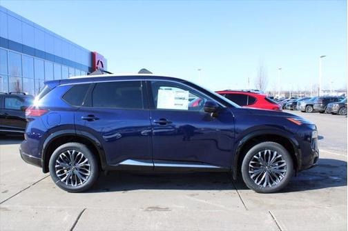 2025 Nissan Rogue Platinum