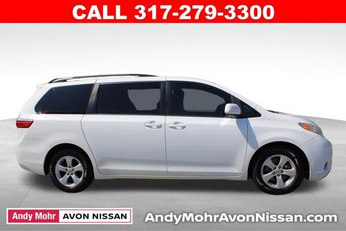 2017 Toyota Sienna LE