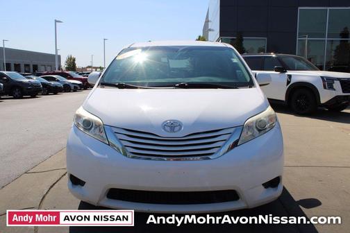 2017 Toyota Sienna LE
