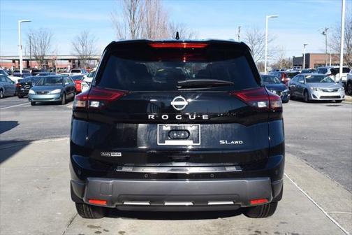 2025 Nissan Rogue SL