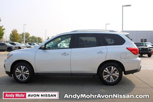 2020 Nissan Pathfinder S