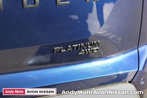 2025 Nissan Pathfinder Platinum