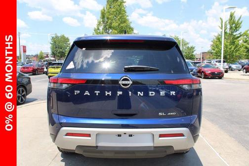 2025 Nissan Pathfinder SL