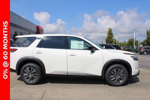 2025 Nissan Pathfinder S
