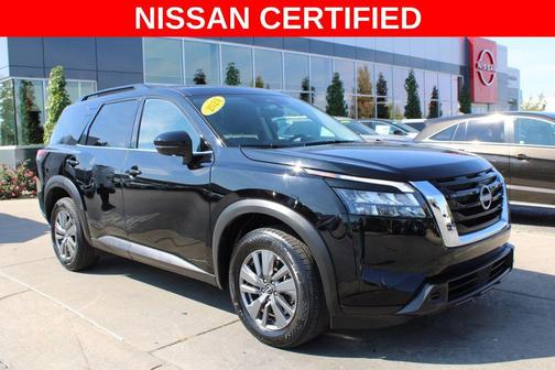 2024 Nissan Pathfinder SV