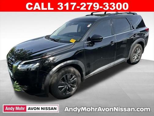 2022 Nissan Pathfinder SV