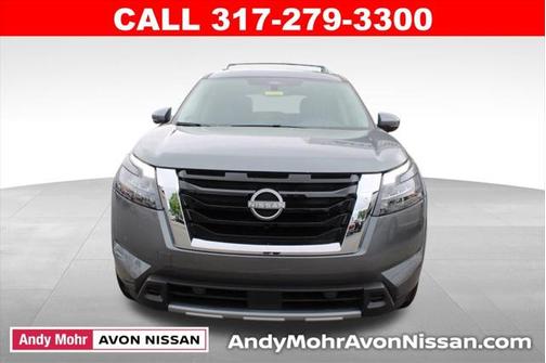 2025 Nissan Pathfinder SL