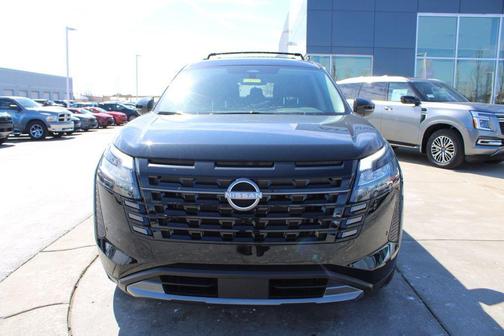 Super Black 2026 Nissan Pathfinder SL