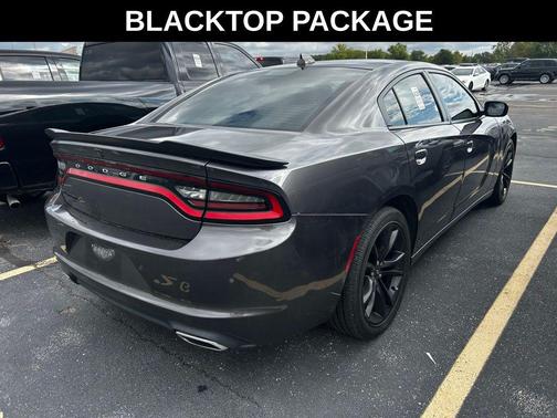 2018 Dodge Charger V6
