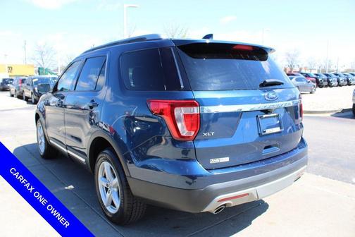 Blue Jeans Metallic 2016 Ford Explorer XLT