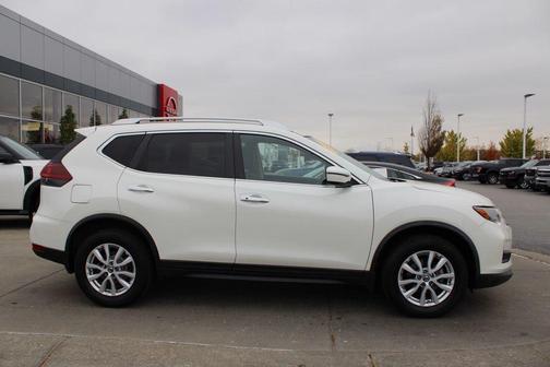 2020 Nissan Rogue SV