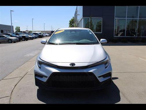 Classic Silver Metallic 2023 Toyota Corolla SE