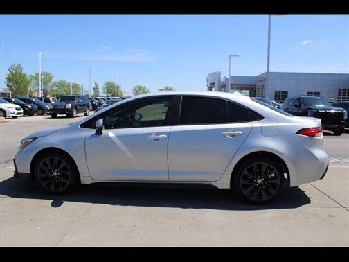 Classic Silver Metallic 2023 Toyota Corolla SE