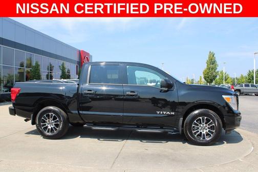 2024 Nissan Titan SV